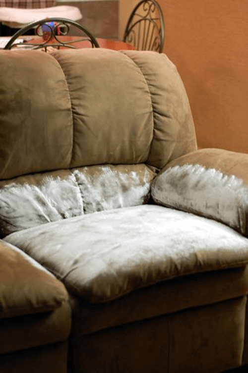  Baking Soda có khả năng làm sạch ghế sofa 